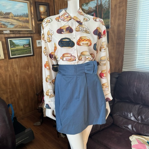 Vintage Tea Cup Blouse - Picture 2 of 6